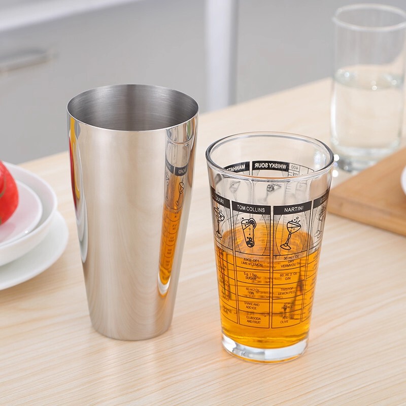 Bartender Glass Shaker with Scale, Hand-Cranked Shaker, Cocktail Bar Shaker, American-Style Shaker