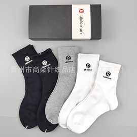 露露男女袜子休闲运动跑步袜刺绣款情侣袜透气lulu中高筒袜子批发