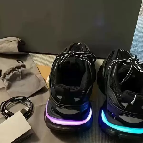 Original Foreign Trade Paris Third Generation 3.0 Dad Shoes with Lights, Unisex Thick-Soled Versatile Couple's Led Light Shoes