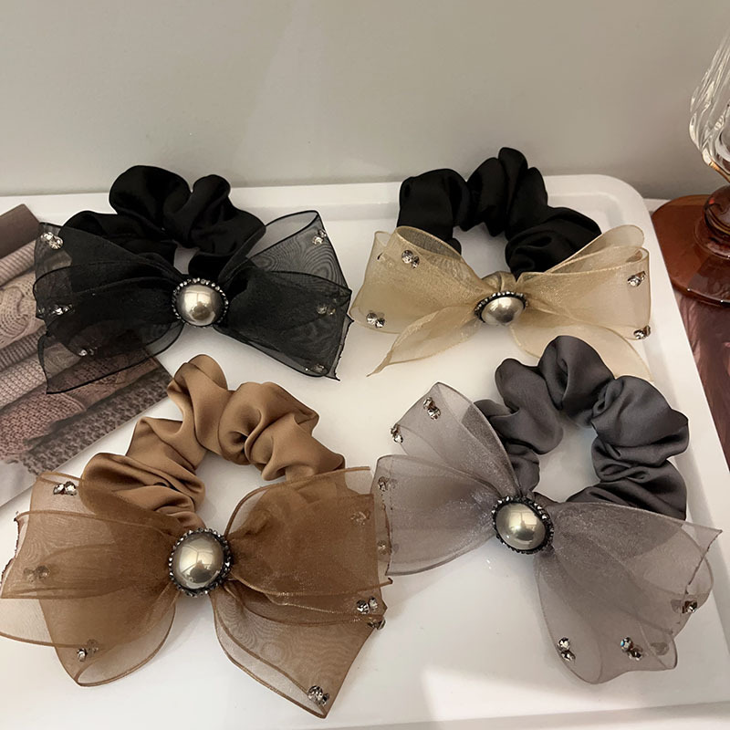 Coletero de lujo con lazo perlas y estrás para mujer_voghion.com