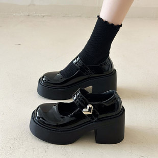 ��ʽ��ɫ�ָ����СƤЬŮ2024�＾�¿����߬�����Ь���Ә��߸�Ь