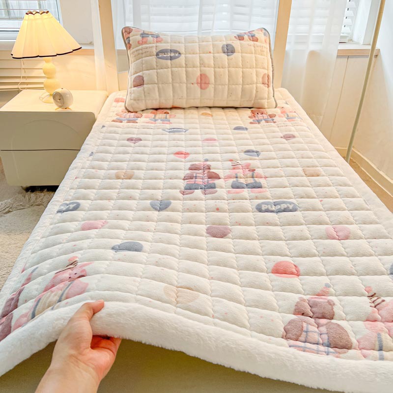 따뜻한 벨벳 엣지 매트리스 컬러 모자 곰