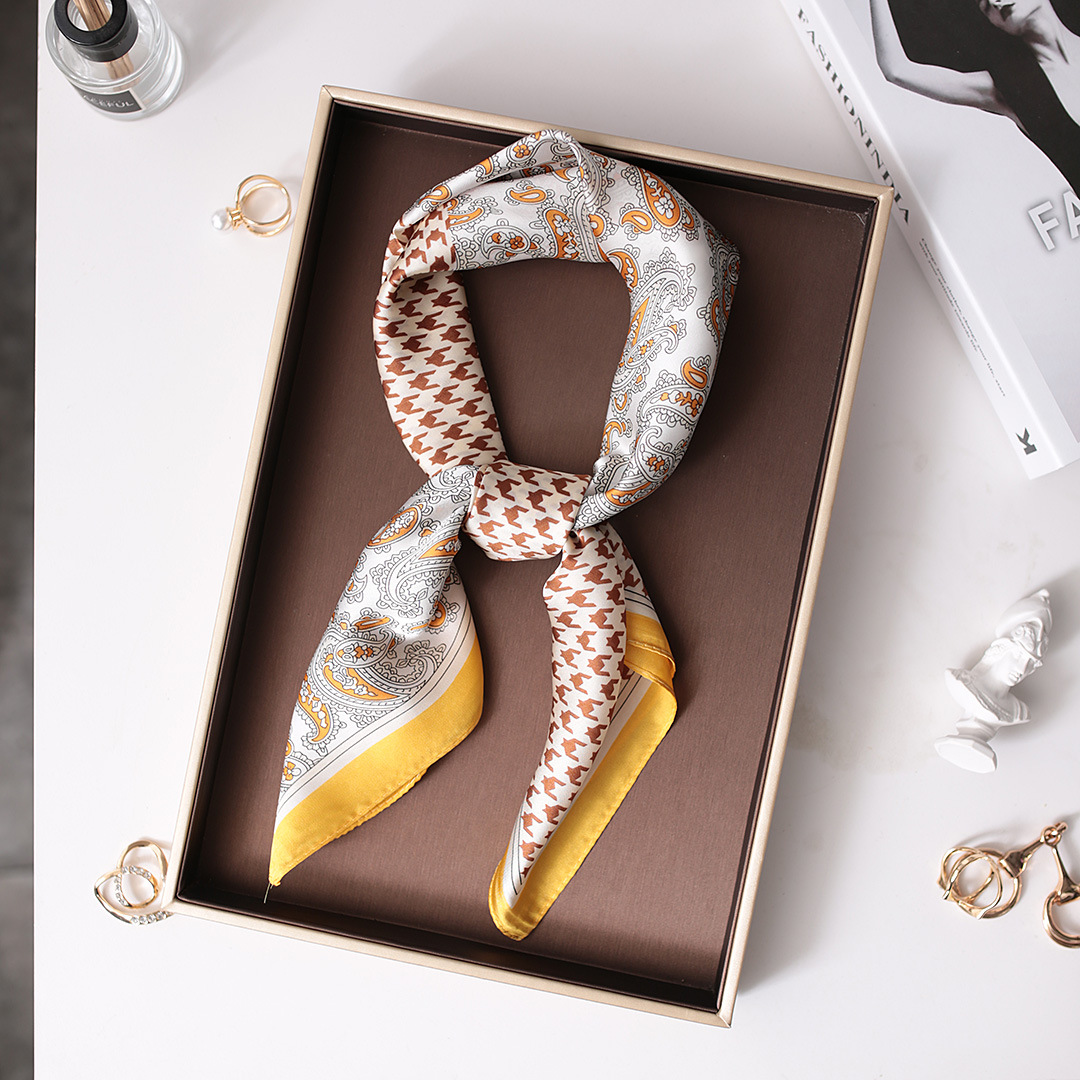 Spring New 70CM Square Versatile Decorative Professional Thin Korean Small Scarf for Women_voghion.com