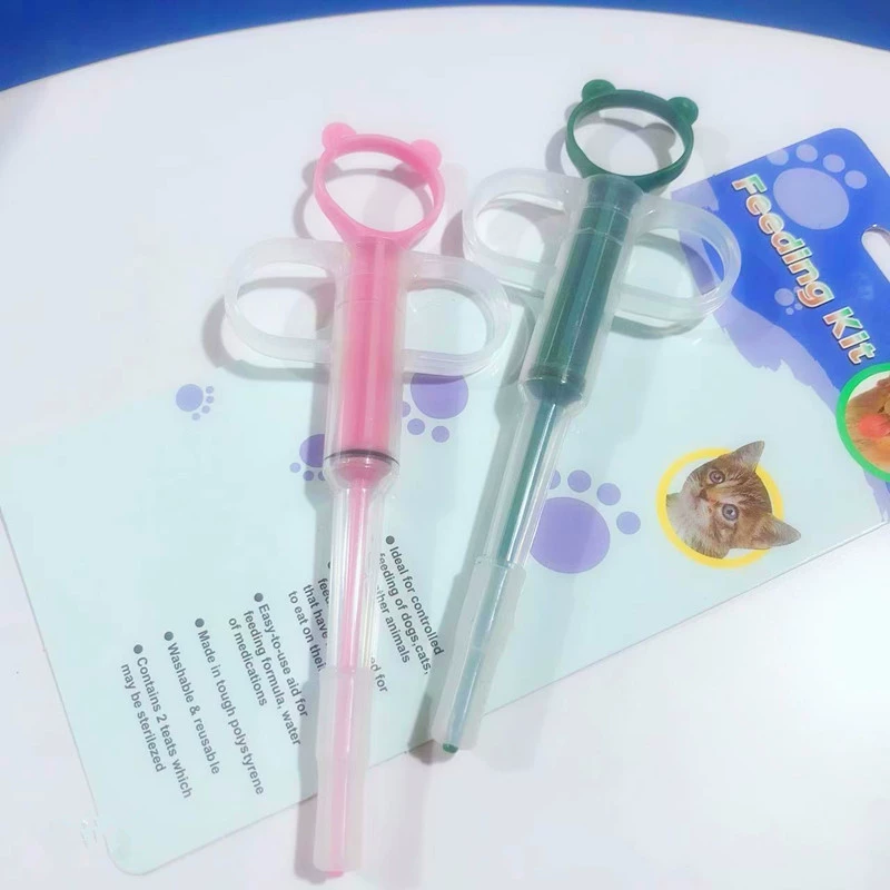 Готовый к использованию универсальный дозатор для жидких и таблетированных лекарств для животных (для кошек и собак) с функцией подачи и выдачи, для использования в международной торговле.