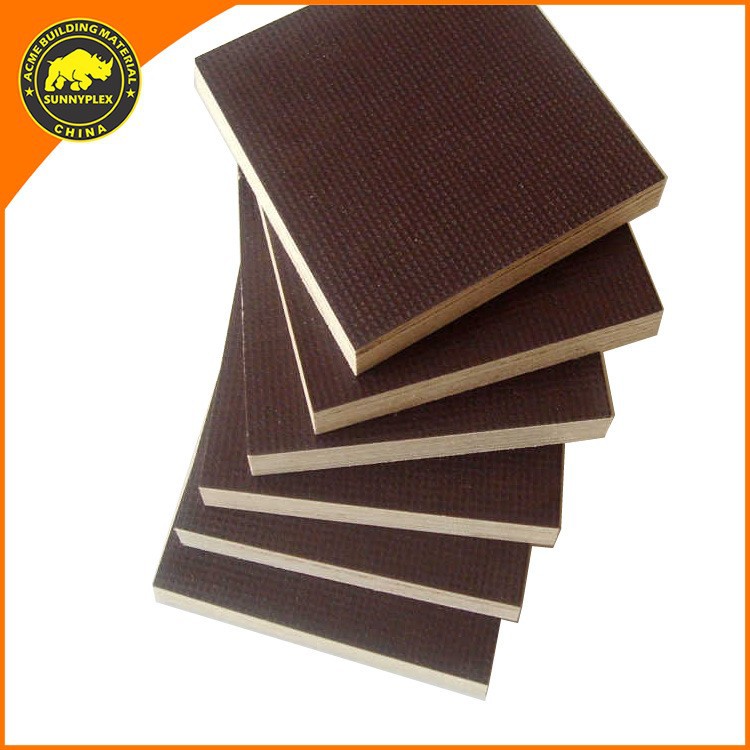 Fábrica al por mayor ingeniería construcción plantilla tablero de madera contrachapado tablero laminado impermeable y duradero tablero multicapa piso exterior