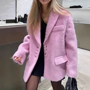 �羳Ů�b�r�з��Ië�q����Ůʽ���ſ��L�䃞���L��������������Ů