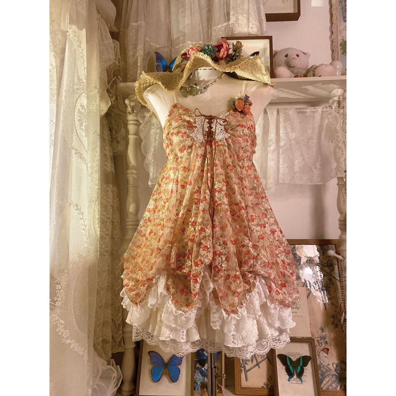 Vintage Strawberry Bud Dress, Lace Sweet Cute Japanese Style Petite Sweet Girl Suspender Dress