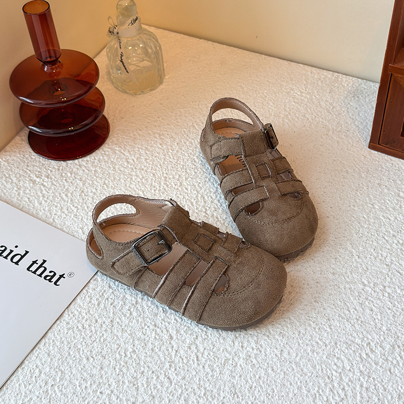 Children's retro summer fashionable casual comfortable footwear…