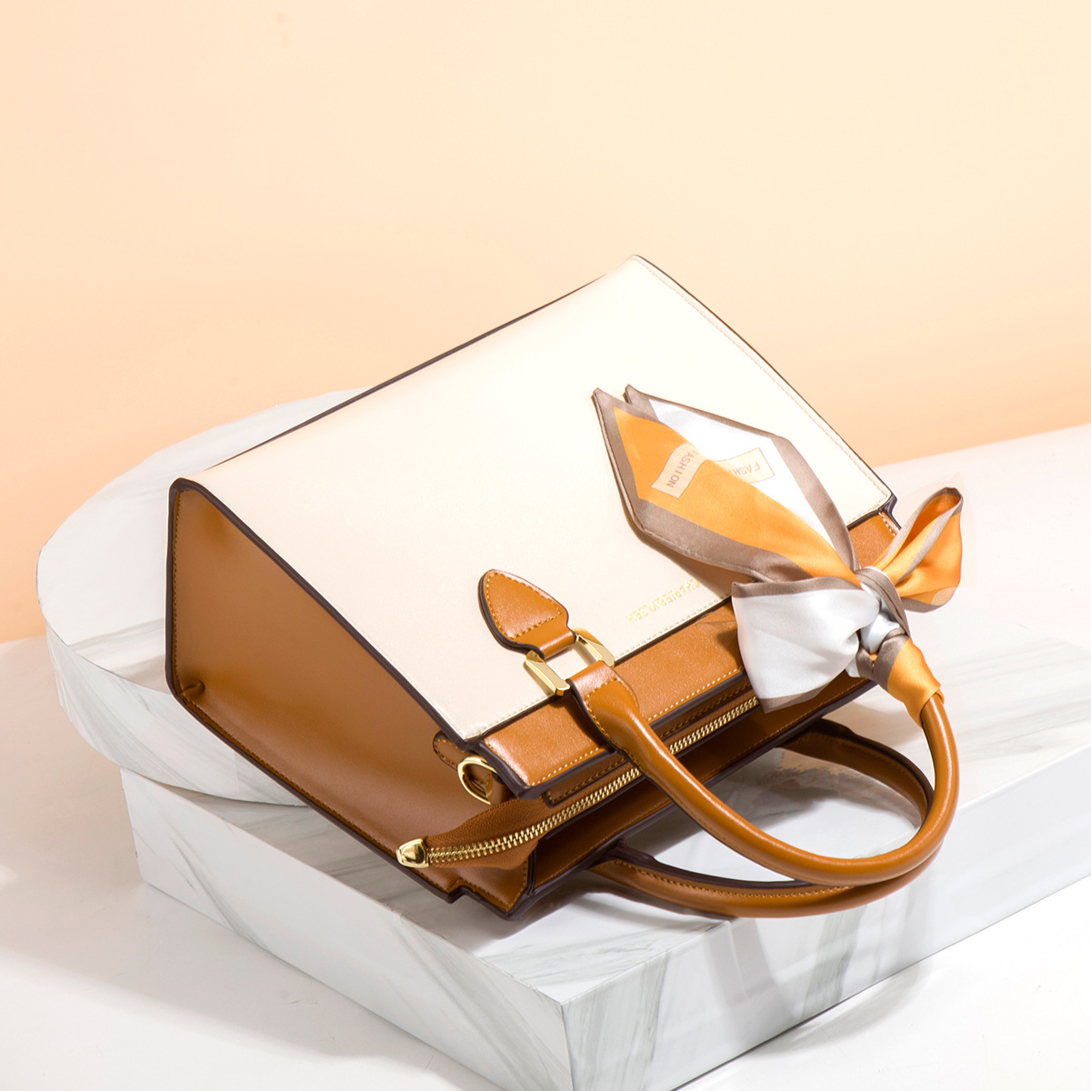 2023 New Hong Kong Versatile e magnifica Borsa da donna Borsa a tracolla diagonale di grande capacità con una spalla Borsa a tracolla diagonale_voghion.com