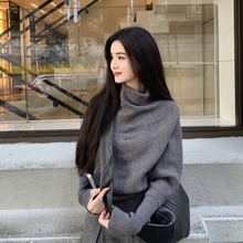 2025年秋季新款设计感小众蝙蝠袖长袖斗篷毛衣外套女