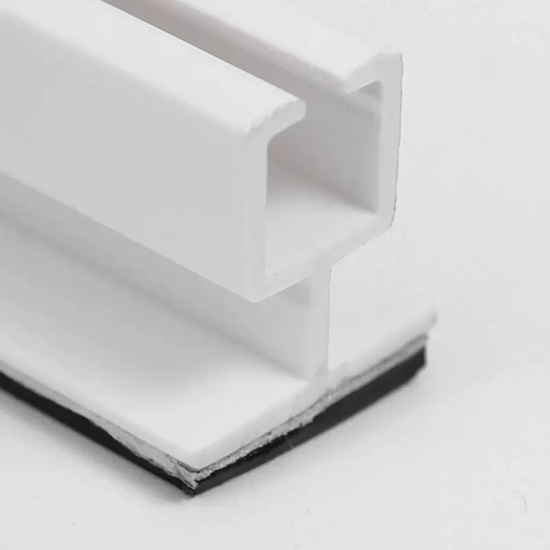 临川市挤出PVC门窗异型材 塑料型材挤出批发供应 挤塑异型材