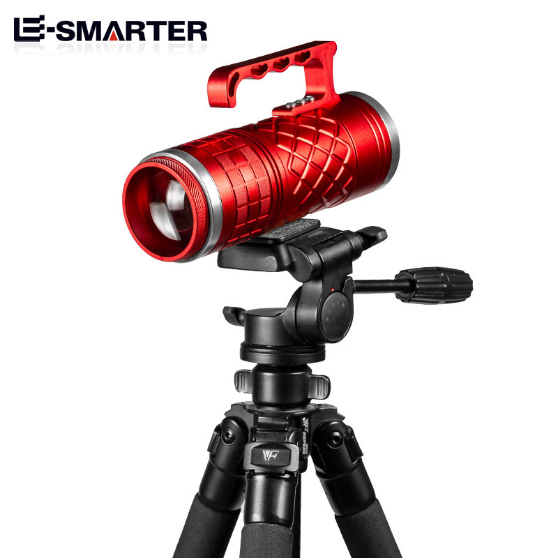 Transfronteriza nueva luz de la pesca del LED de tres fuentes de luz recargable zoom digital pantalla LCD Luz de la pesca de La Noche Luz