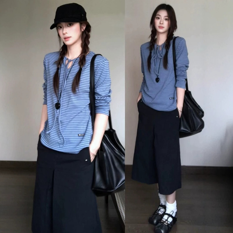 Korean-style blue striped long-sleeve t-shirt for women, new autumn and winter collection, loose fit, slimming, casual and relaxed base top Korean-style blue striped long-sleeve t-shirt for women, new autumn and winter collection, loose fit, slimming, casual and relaxed base top