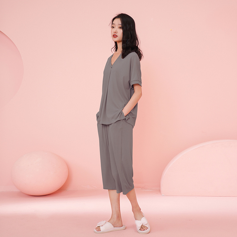 Summer pajamas women's modal short-sleeved cropped pants with chest pad plus size can be worn outside solid color suit summer homewear