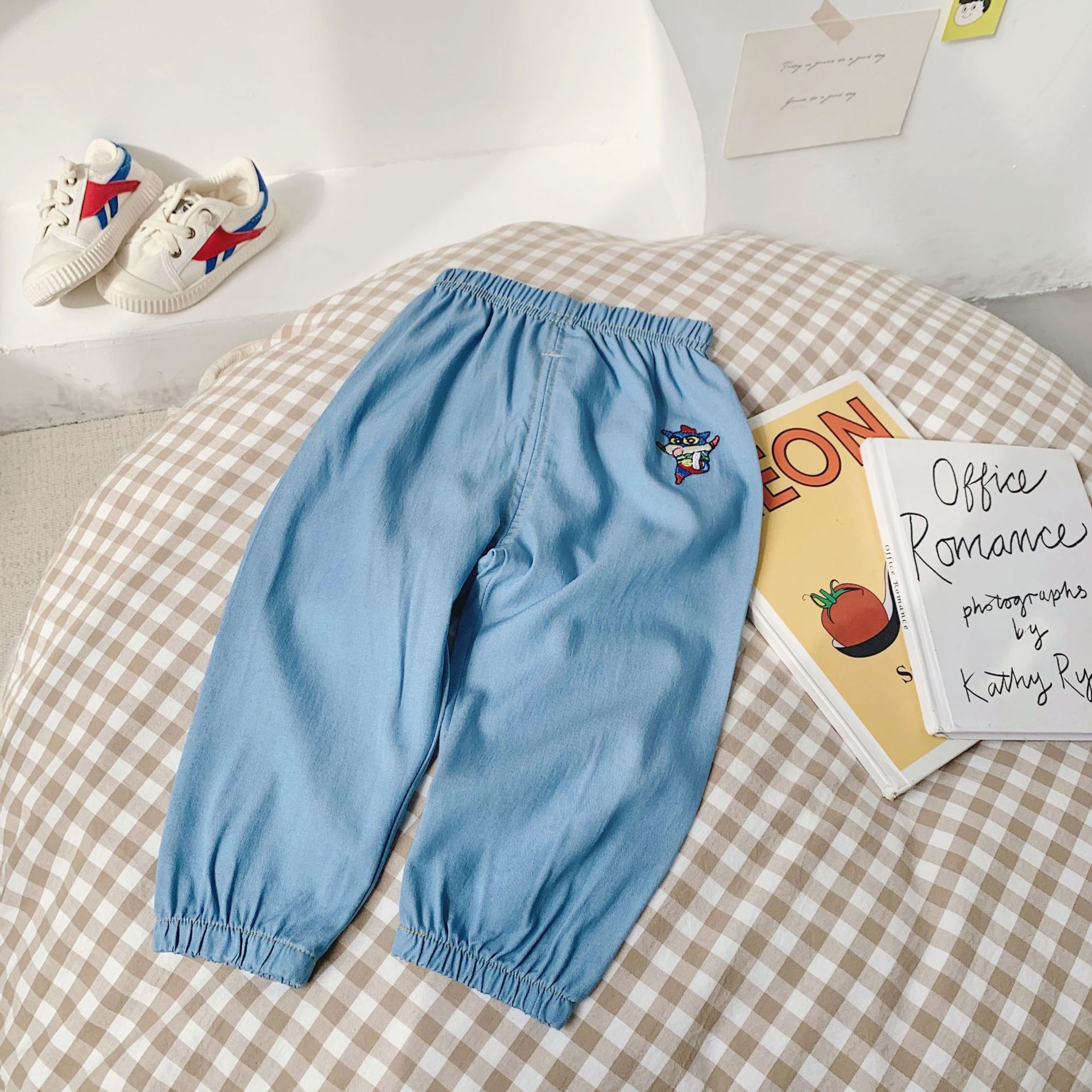 64648BB4-754F-4776-BA69-AAD56E