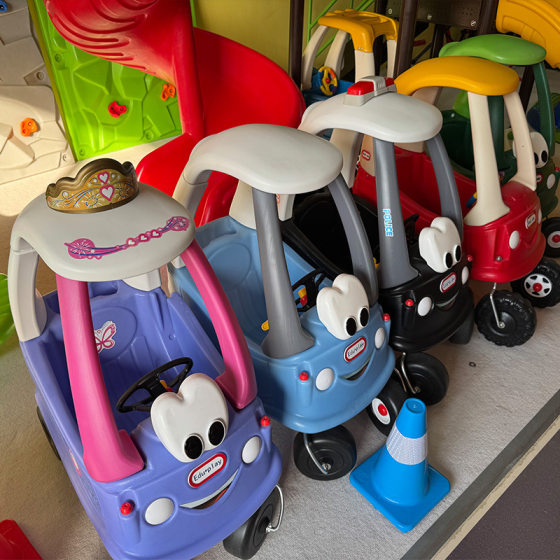 Little Tyke Toddler Four-Wheeler New Toy Car Naughty Castle Princess Car Plastic Sliding Power Walker