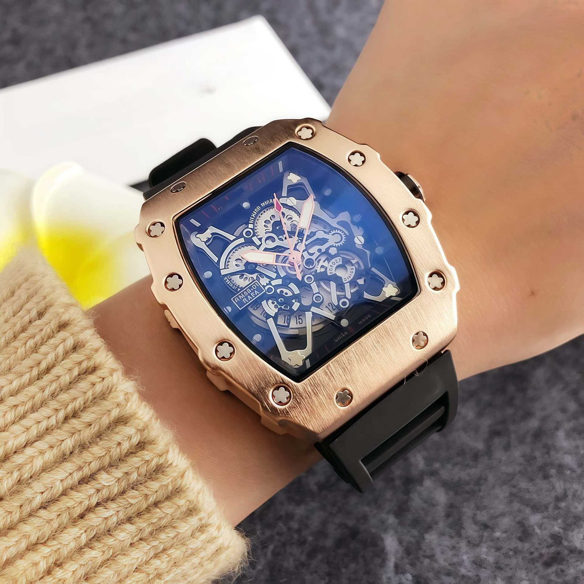 Double Arc Face Wine Barrel Watch Richard All-match Motorsports Multifunctional Hollow Calendar Fashion Quartz Watch Men