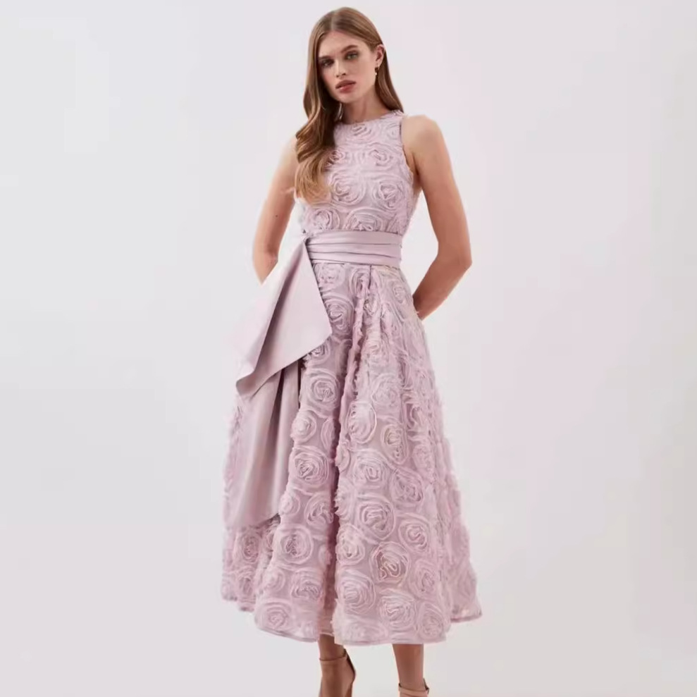summer fitted three dimensional brace with a round collar sleevless