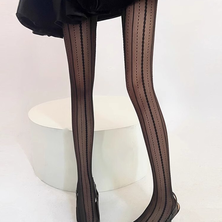 Autumn and Winter Vintage Palace Style Vertical Lace Transparent Silk Stockings Japanese Lolita Sweet Slimming Jacquard Pantyhose