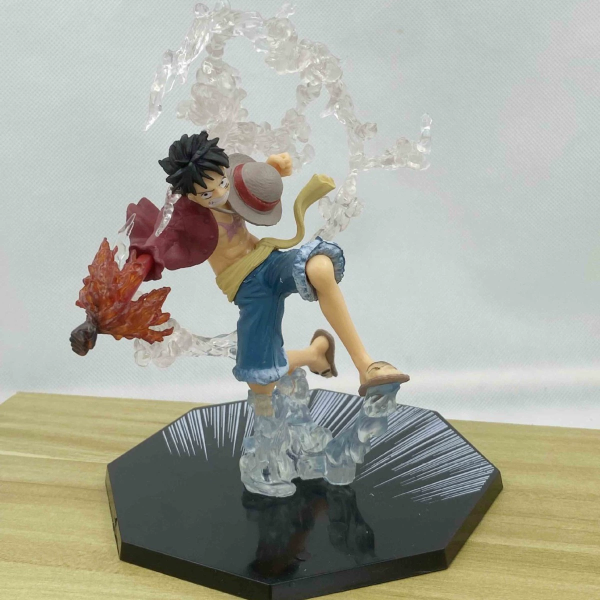 PVC-фигура (One Piece) Огненный кулак Лефи, 18 см, коллекционная коробка цвета