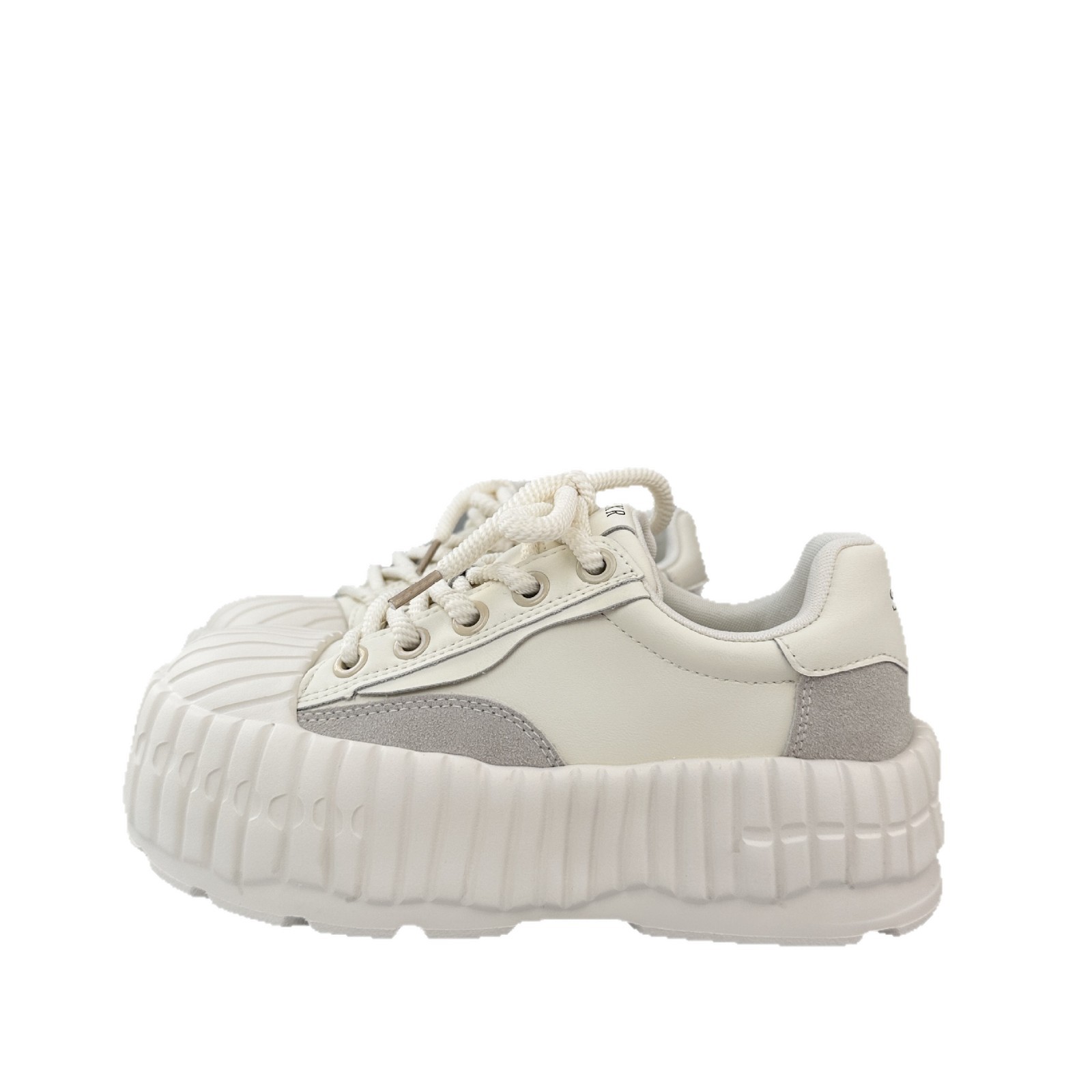 Zapatos blancos de suela gruesa para mujeres 2025, nuevos nichos de nicho, faldas, zapatos casuales, zapatos deportivos de moda