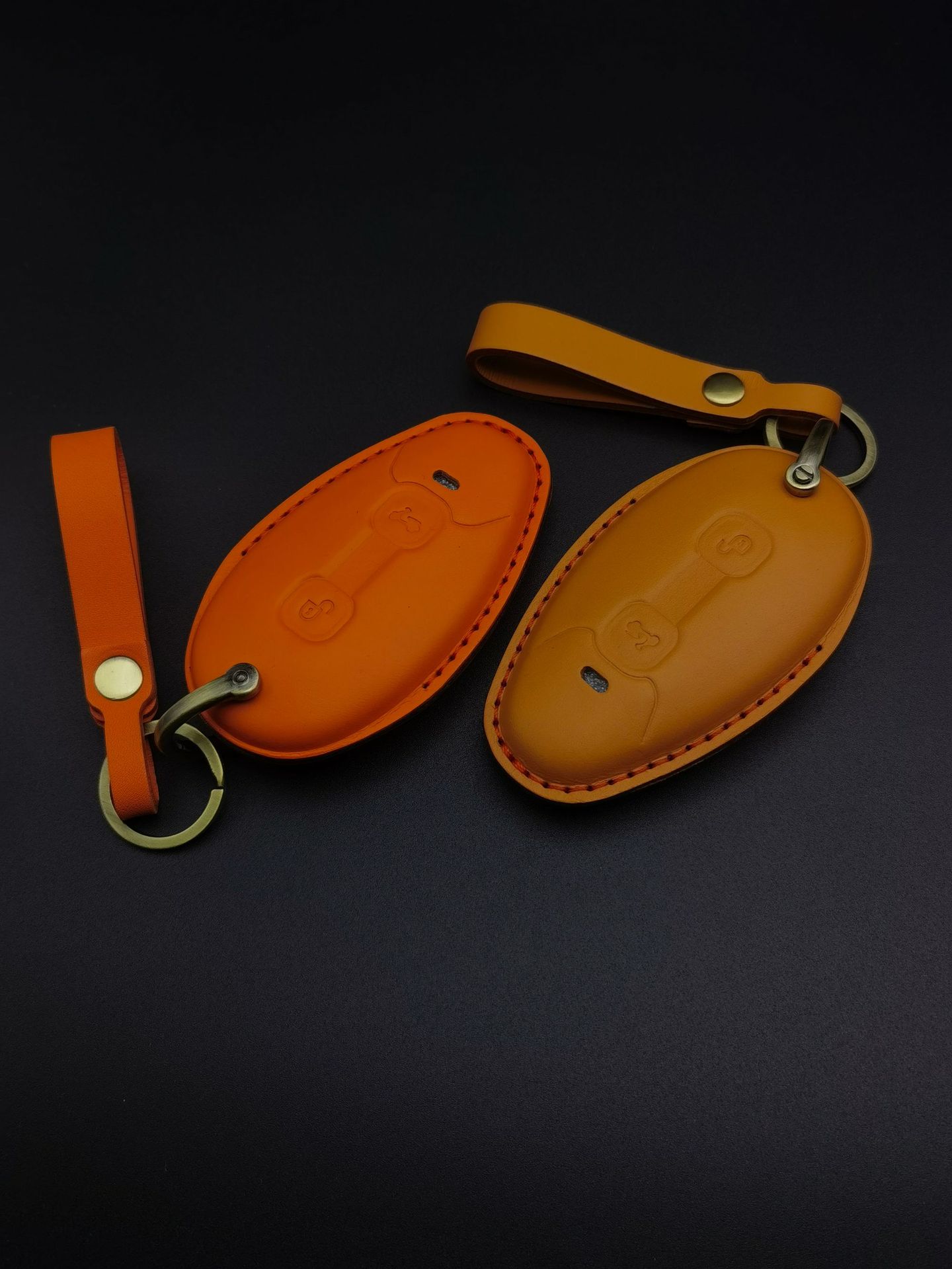 Suitable for new vespa Vespa keychain cowhide hand GTS300 leather key set remote control case