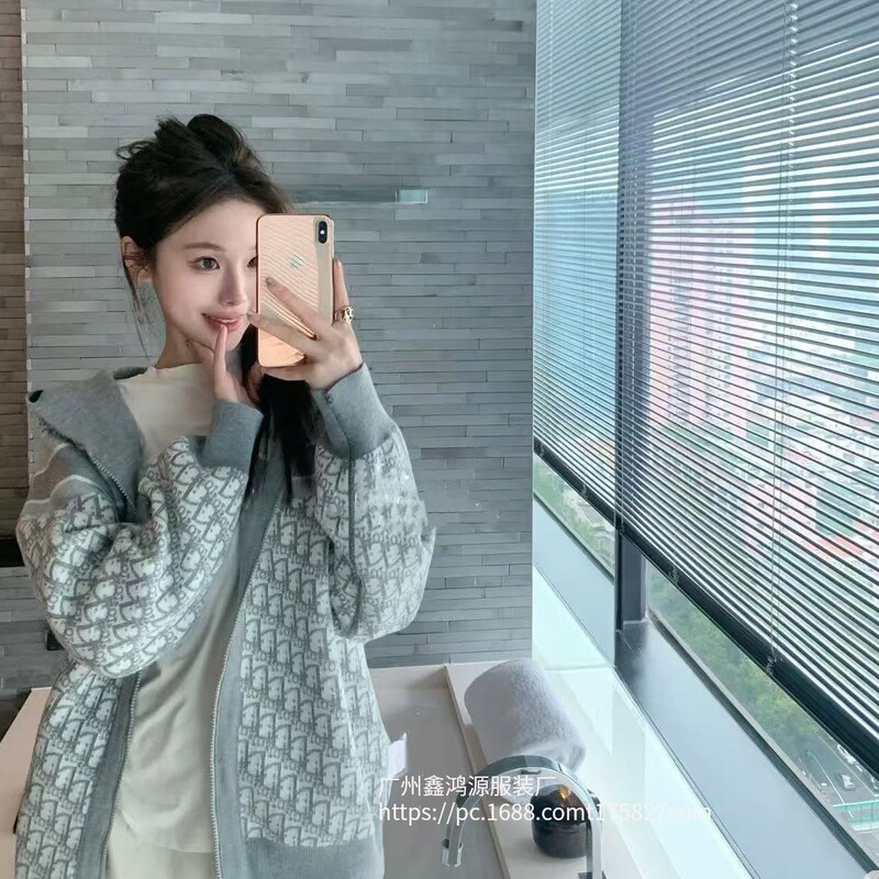 D High Version Cd Home 2025 Autum Reversible Presbyopic Letter Knitted Cashmere Cardigan Jacket for Men and Women Same Style Cotton