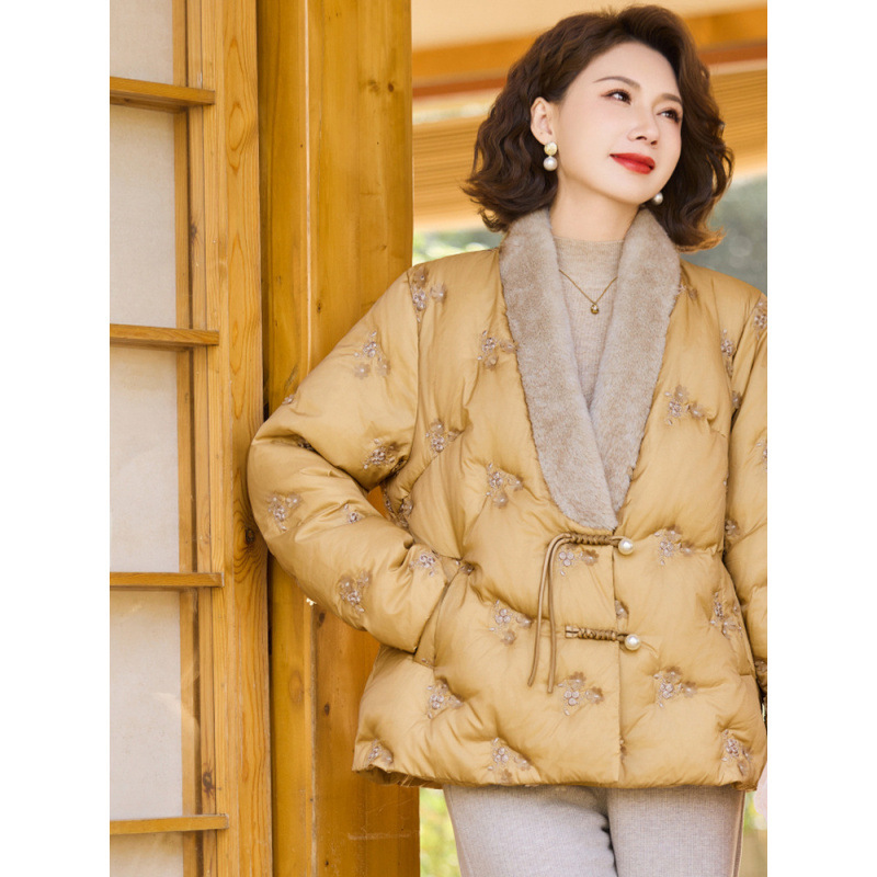 Winter Mom's down Jacket, Warm and Fashionable Women's Clothing, Middle-Aged and Elderly Women's National Style Elegant Cold-Proof Duck down Coat
