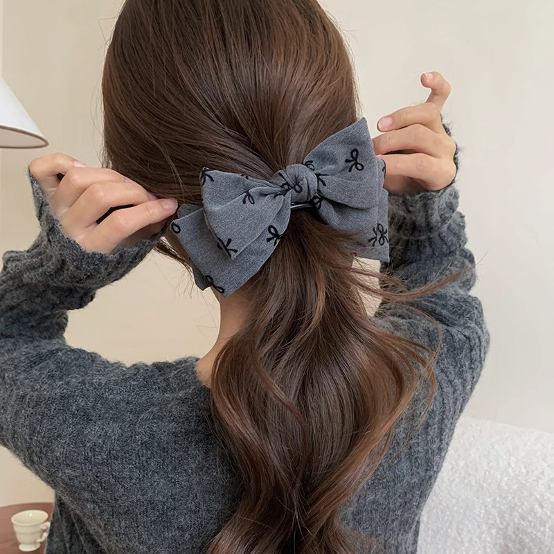 Clip de cabello de arco gris para mujeres cabeza de bola de cabeza de cabeza de agarre de cabeza de cola de caballo alta fija clips de tiburón para el cabello