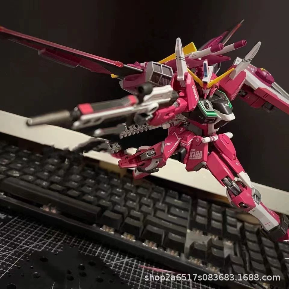 Поколение модели Gundam HG Fengling Newborn Freedom Zha Guqi Летающий крыло свободного полета собранная вручную модель