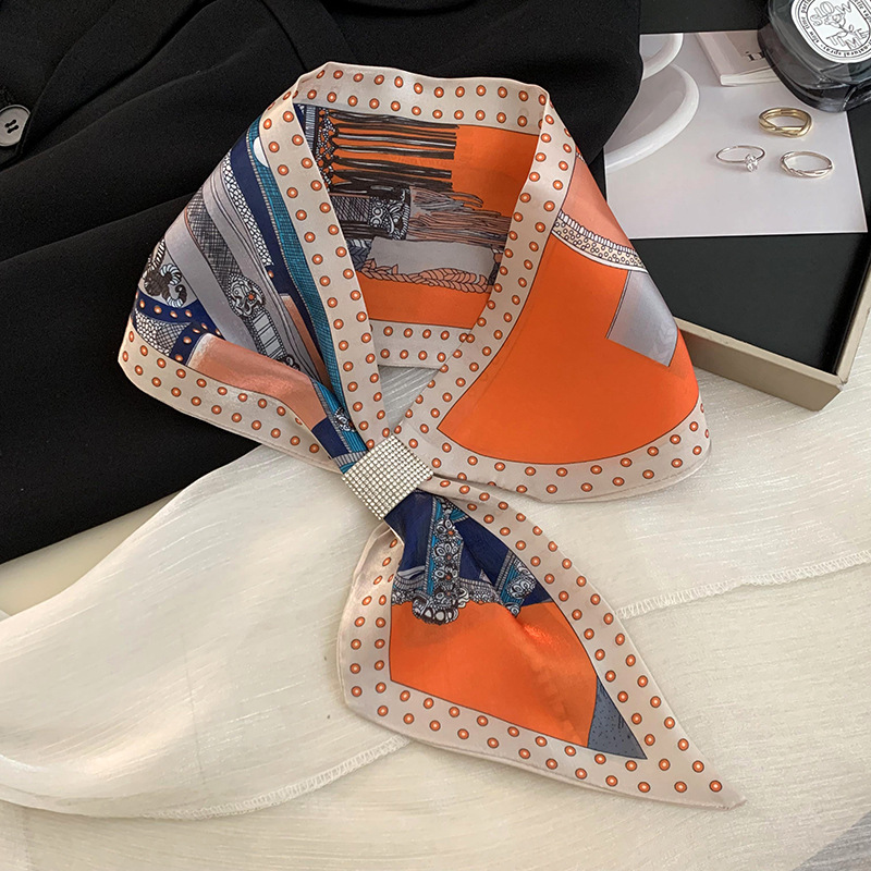 Bufandas de seda larga damas coreanas nuevas bufandas delgadas de cabello correa de cabello temperamento bufandas de seda al por mayor