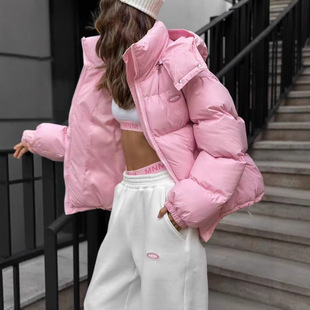 �羳�W��Ů�b���uͨ����r�����e�����޼Ӻ�ů�Bñ���¶������