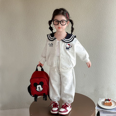 女の子の子供の海軍の襟のスーツの春秋の金の2025女の赤ちゃんの洋気のコートの春の服の女の子の漫画の2つのセット