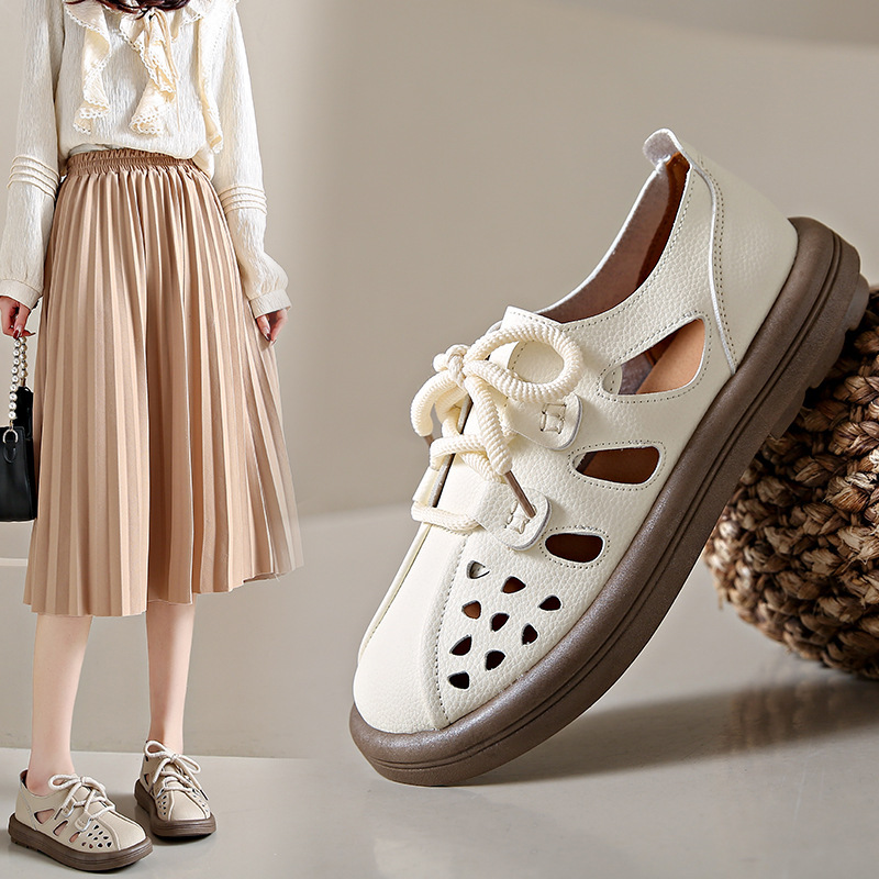 Retro fashion sandals women's soft bottom 2024 Summer new lace-up flat hollow hole shoes comfortable mom shoes women