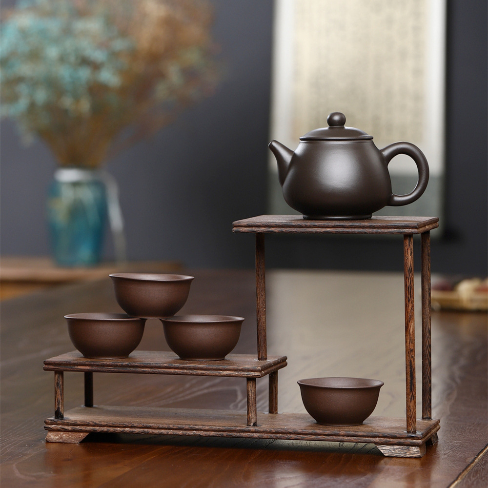 [냄비 1개, 컵 4개, 선물 상자]