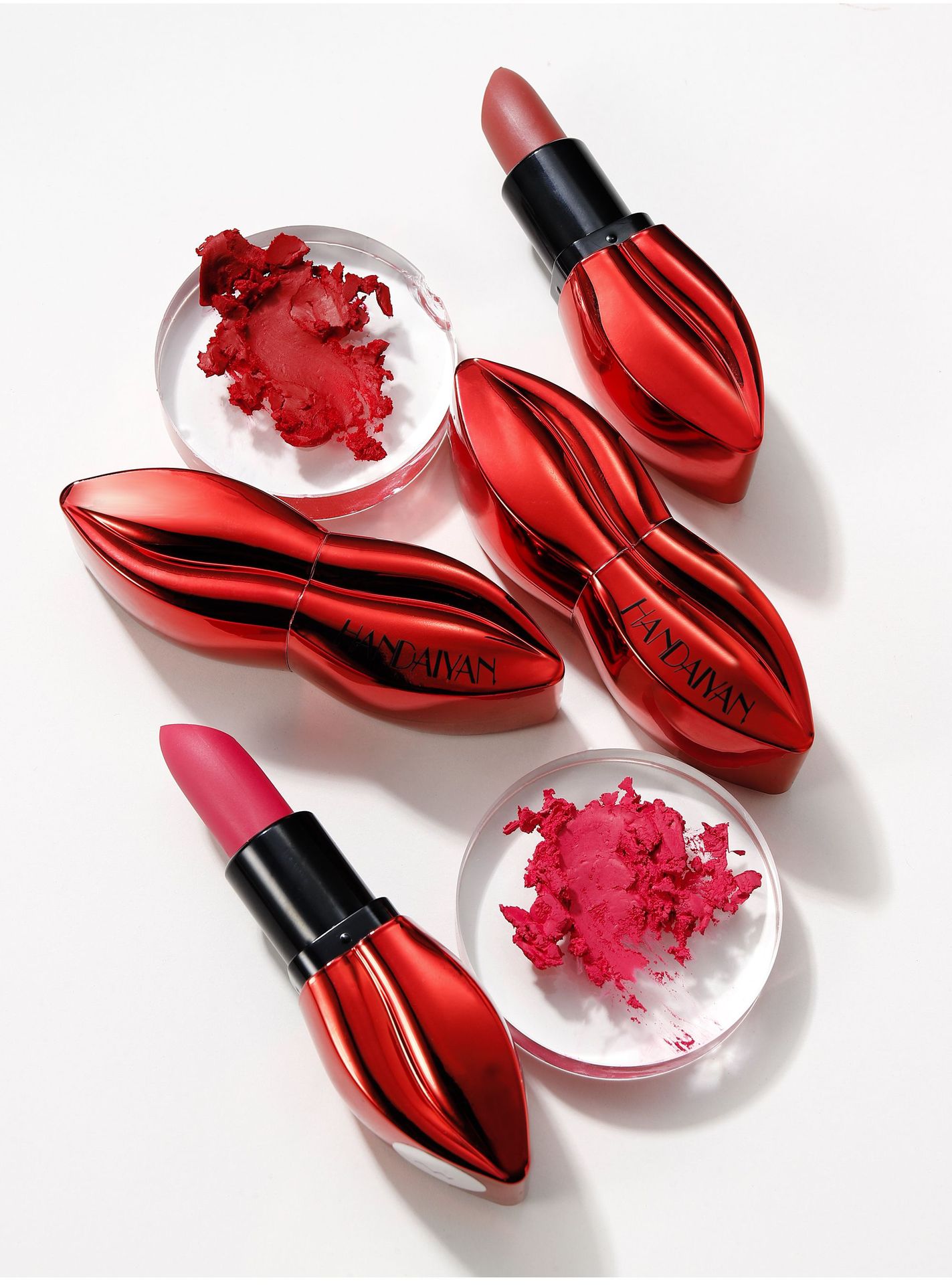 Elegant Solid Color Plastic Lipstick display picture 3