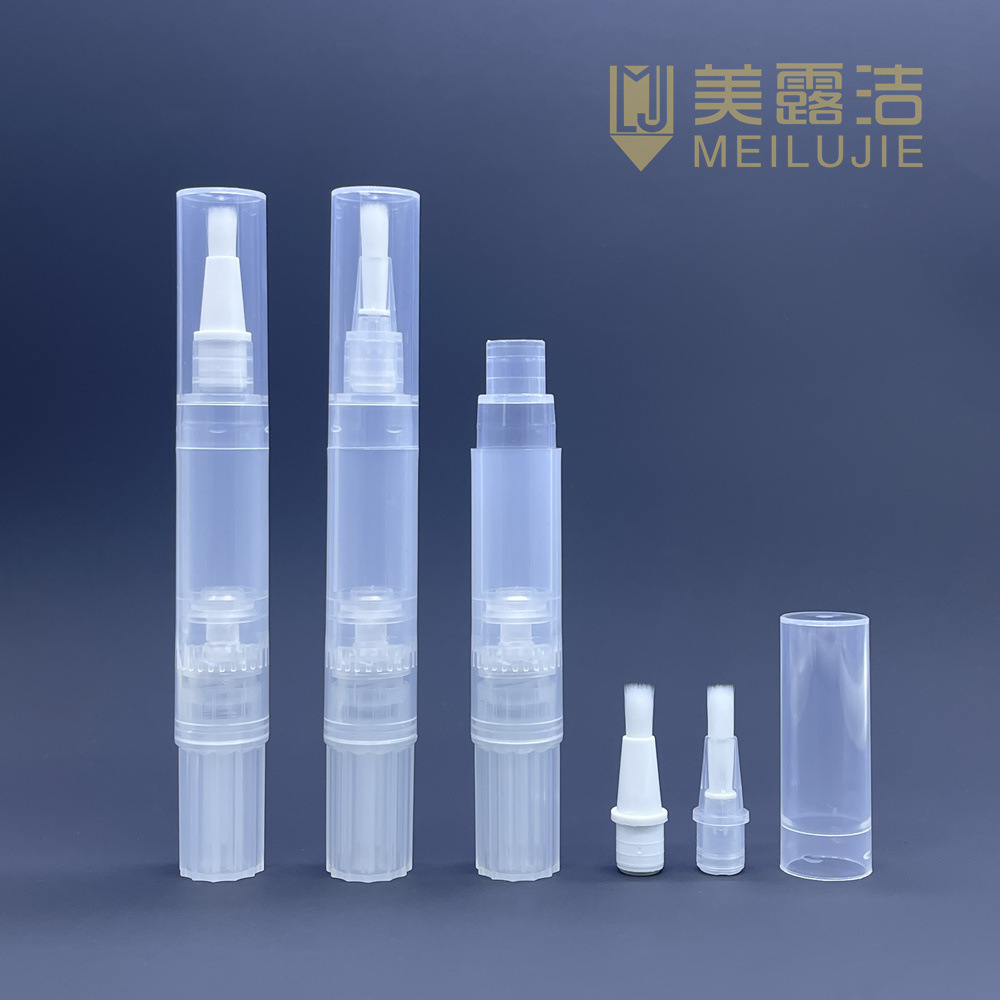 遮瑕笔4ML旋转式唇彩笔 唇油笔口红雨衣旋转笔 PP塑料化妆品包材