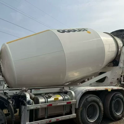 Betonqarışdıran maşınlar Large 12-Cubic Meter Concrete Transport
