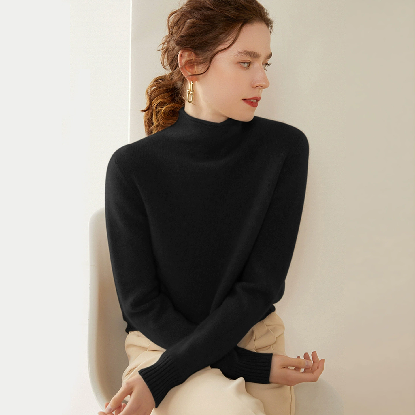 Cashmere base body-friendly classic keep warm sweater, high collar
