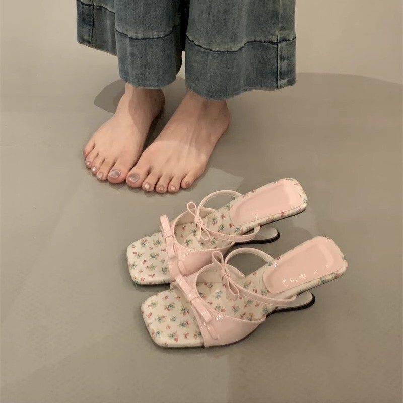 Women's Summer Wear Sandals Exquisite Fashion High-end Sense 2025 New Style One-word Belt Not Tired Feet Dress High Heel Slippers Women's Summer Wear Sandals Exquisite Fashion High-end Sense 2025 New Style One-word Belt Not Tired Feet Dress High Heel Slippers