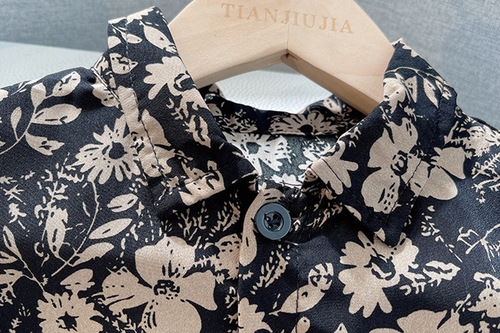 Children's summer new floral suit short-sleeved printed retro shirt boy's summer cardigan fashionable shorts two pieces