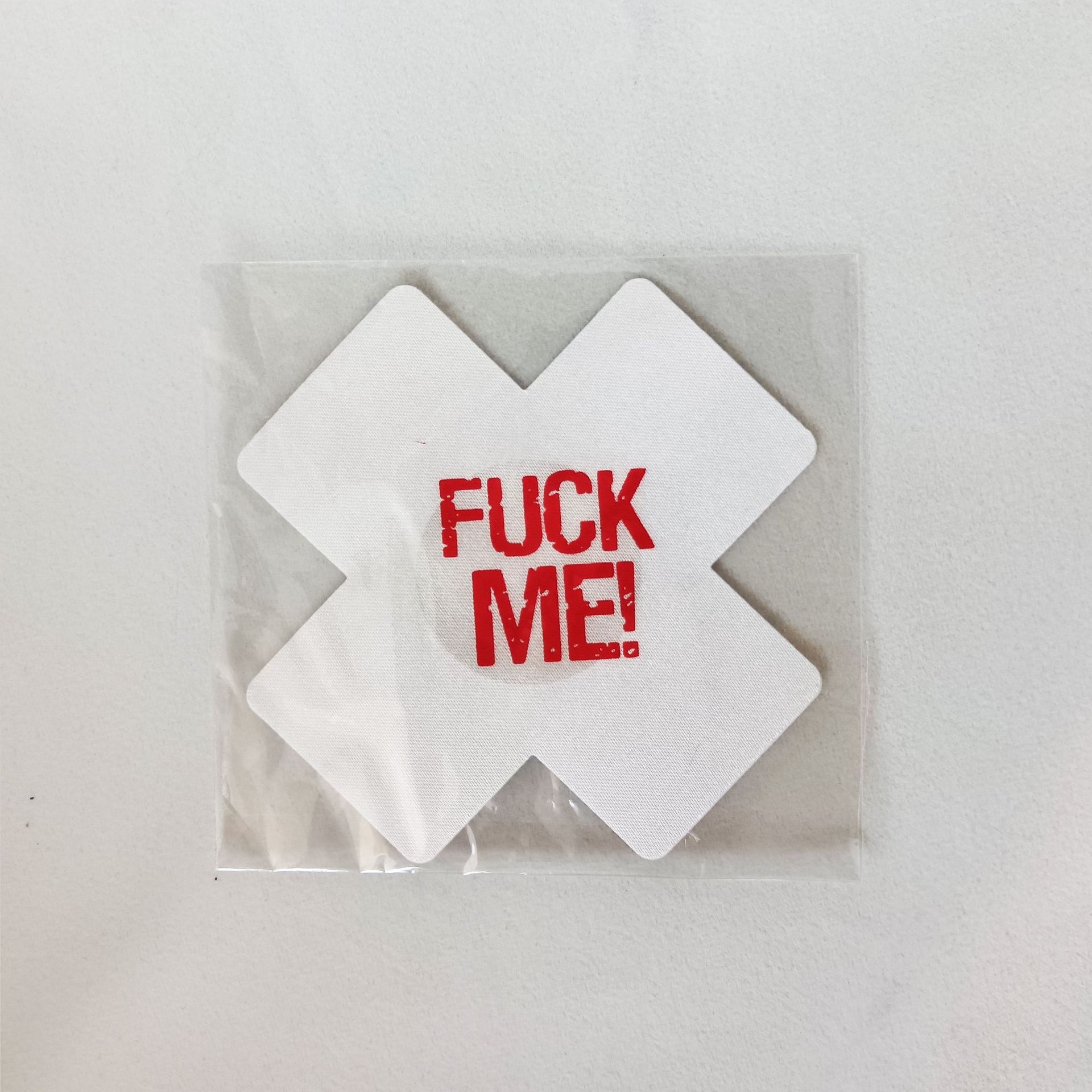 화이트 크로스 프린트 FM(간단한 장식)