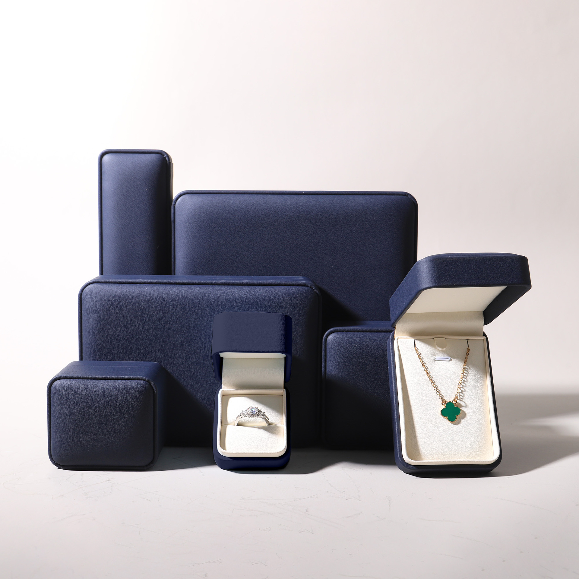 Tiffany azul de alta calidad caja de joyería, colgante, brazalete, collar, caja de anillo, logotipo imprimible, caja de joyería de regalo