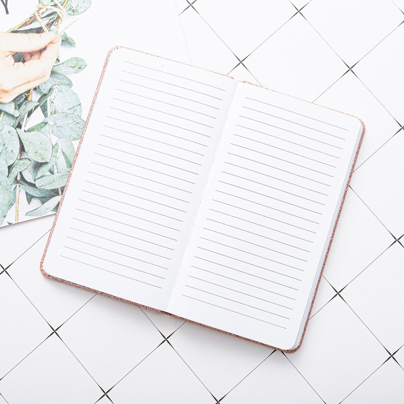 Cuaderno de corazón de niña al por mayor con polvo de oro bolígrafo traje creativo papelería estudiante notebook de oficina