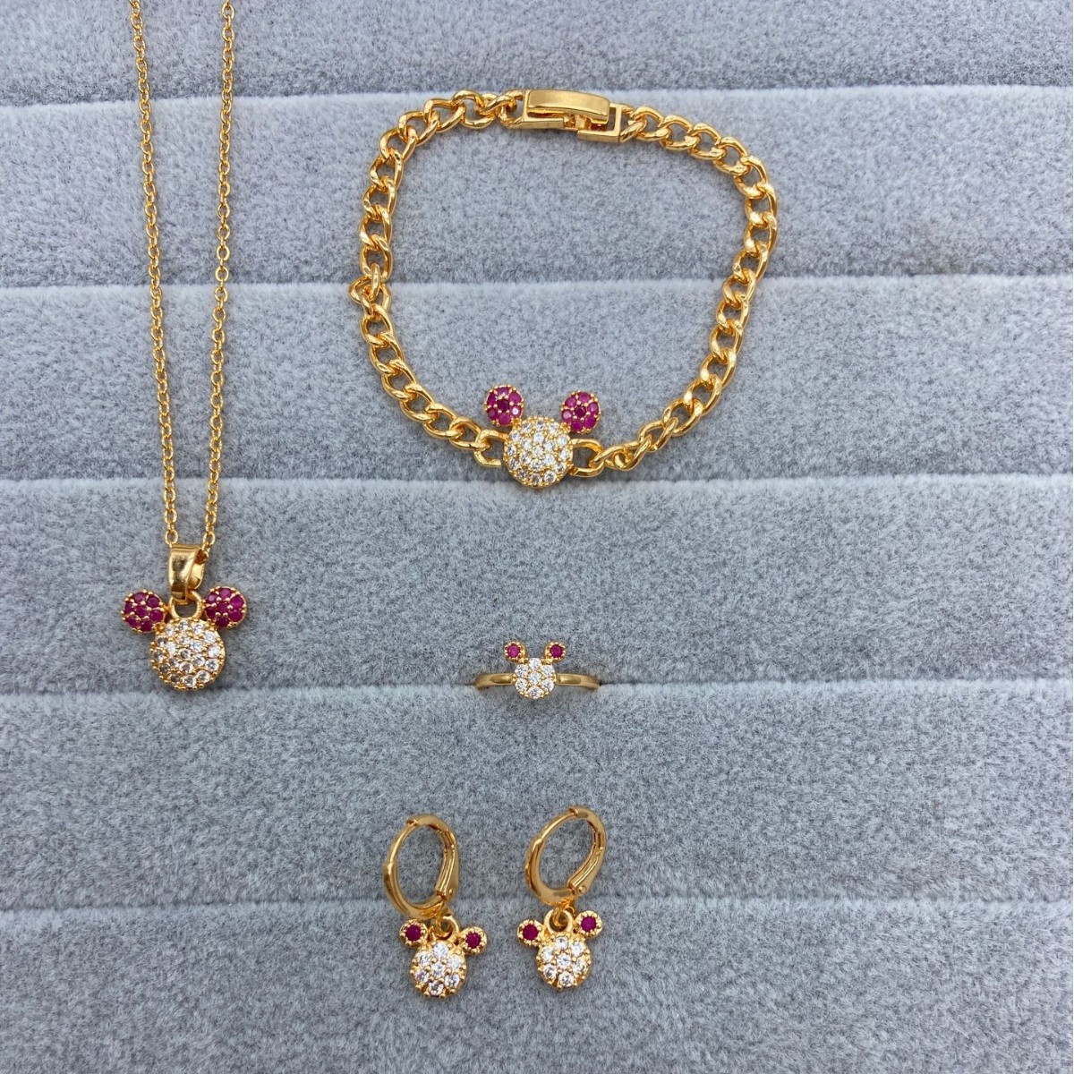 Juegos de joyería para niños mariposa cereza Mickey cobre oro zircon anillo pendientes brazalete collar joyería conjunto de cuatro piezas image 4