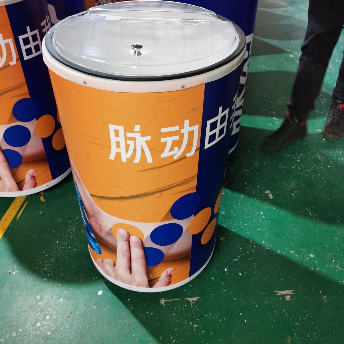 100L户外广告冰桶促销台式冰桶桌加厚塑料保温移动冰桶厂家直销