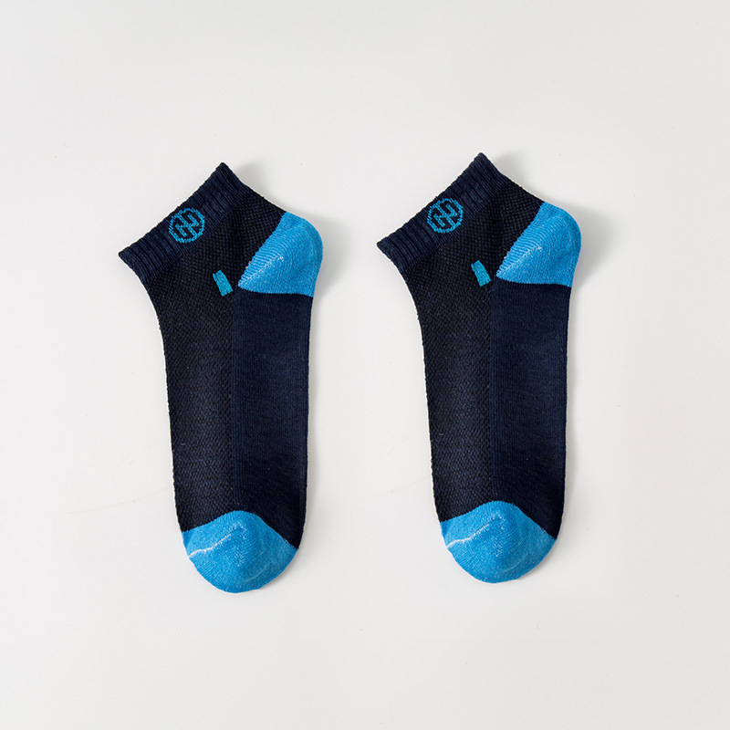 �ӹ�����������ʿ�����ж�Ͳ�������˶���������͸������ ������