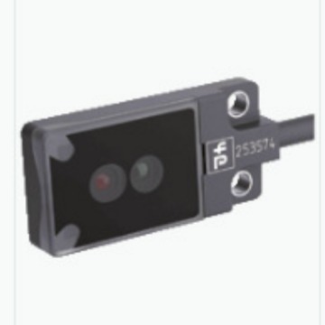 非常扁平的设计，可直接安装，无需安装支架 光斑极为明亮、清晰