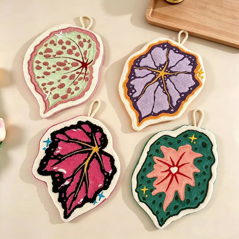 Creative and Unique Leaf Series Kitchen Hanging Hand Towel, Cute Cleaning Cloth, Absorbent, Quick-Drying, Thickened Coral Fleece, Soft