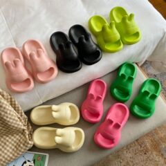 夏の新しいファッションスリッパ、厚底、かわいいウサギ、滑り止め、防臭、EVA女性カップルスタイル
